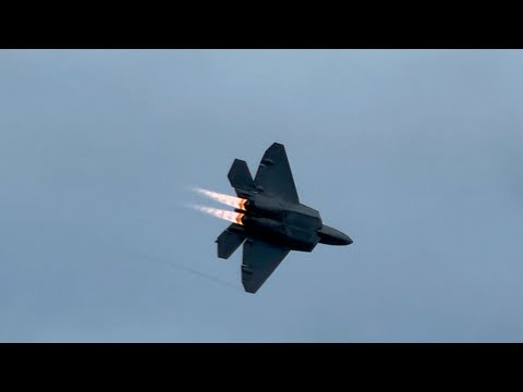 F-22 Raptor Full Demo at Airshow London Skydrive 2023