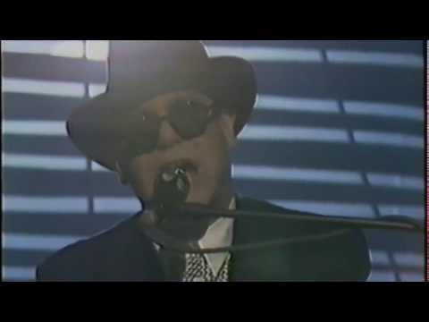 Japanese hands - Elton John