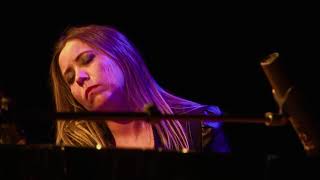 Natalia Posnova - White Queen (As It Began)