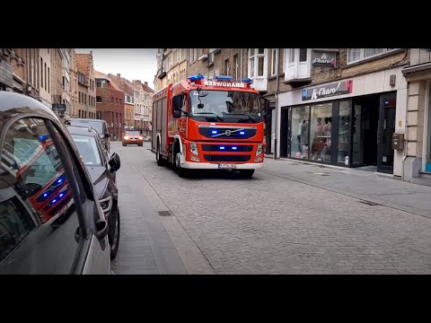 Brandweer Ieper:  industriële autopomp A449 en de S401 op weg voor schouwbrand