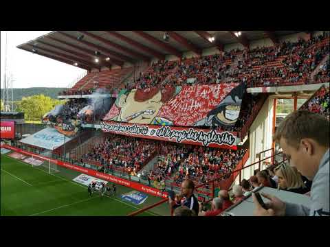 Tifo's en sfeer voor Standard - Charleroi