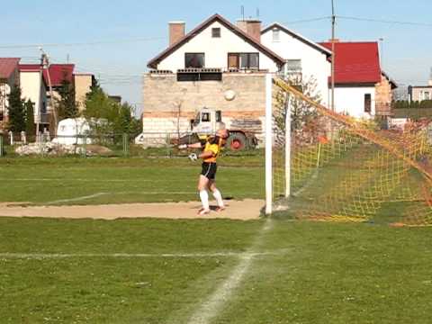 Błękitni Stare Pole - Unia Tczew - strzał Tarnowskiego i... obrona czołem!