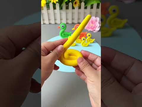 Teach you to use super light clay to make cute little ducks. It's simple and interesting. Come a