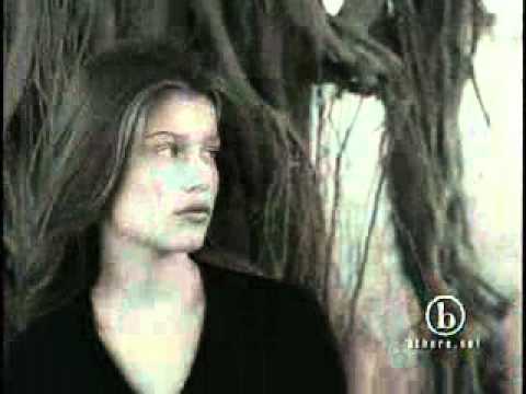 Model minute featuring Laetitia Casta