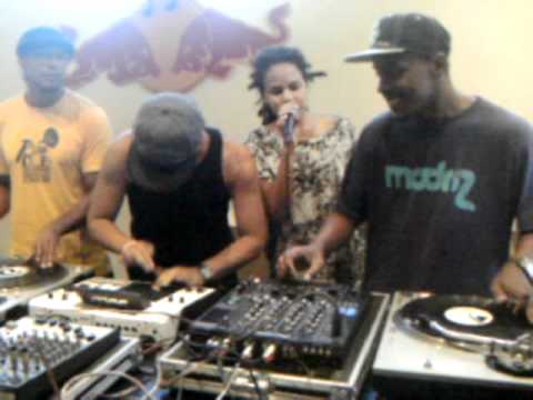 RedBull Favela Beats (Rio De Janeiro) Session: Kamau, Nino, Erick Jay e Sistah