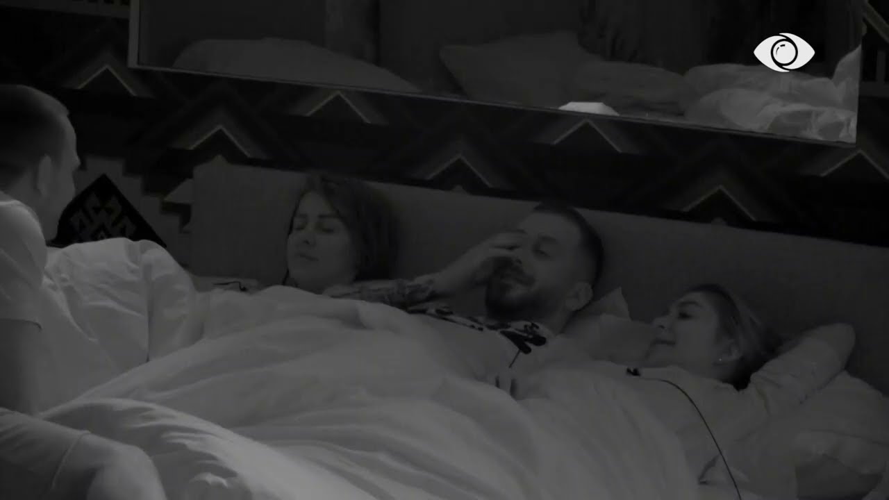 “Ajo është zjarr”/ Lisi ngacmon Artën: Bën si e urtë, por është çakmak