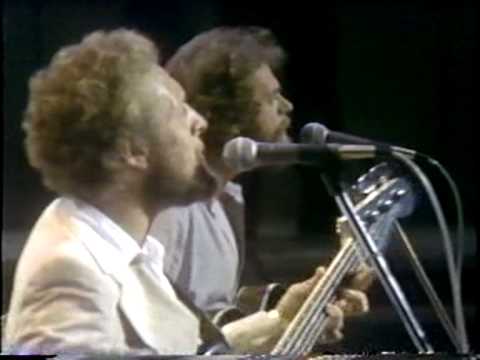 CUT THE CAKE / AVERAGE WHITE BAND