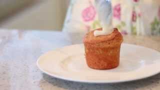 Babeczki - muffinki (cupcake) - ciasto marchewkowe - Przepis Golden Drop na walentynkowy deser