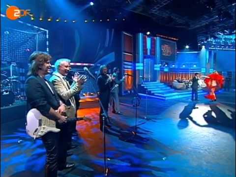 Thomas Gottschalk, der mit dem Löw tanzt