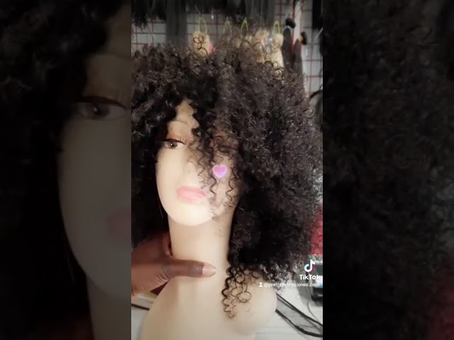 Vídeo relacionado con OUFEI 20 Pulgadas De Largo Natural Rizado Negro Ombre Pelucas Marrones Para Las Mujeres De Pelo Sintético Natural Resistente Al Calor De Fiesta Diaria Cosplay Desgaste