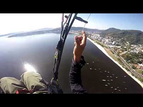 voo de parapente  Niterói  Rio de Janeiro piloto leandrinho sousa