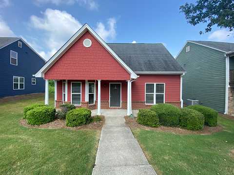 BRIDGEWATER HOME WITH FENCED IN YARD! PRE-LEASING FOR AUGUST 1 2027! SAVE $1,147.50 UPFRONT WHEN YOU SIGN A LEASE TODAY! property video