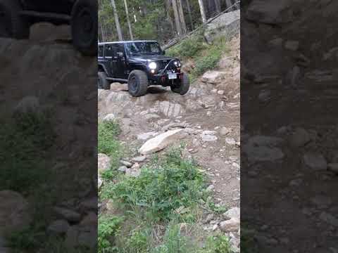 JKU 35s and rough country 3.5 inch lift.