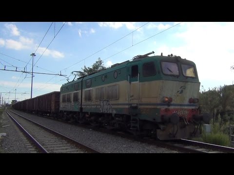 E655.419 sul MRS 67404 Pomezia - Cava Tigozzi, in partenza da Pomezia