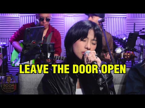 Bruno Mars, Anderson,Paak & Silk Sonic – Leave the Door Open | Room Sessions | Live at Room Sessions