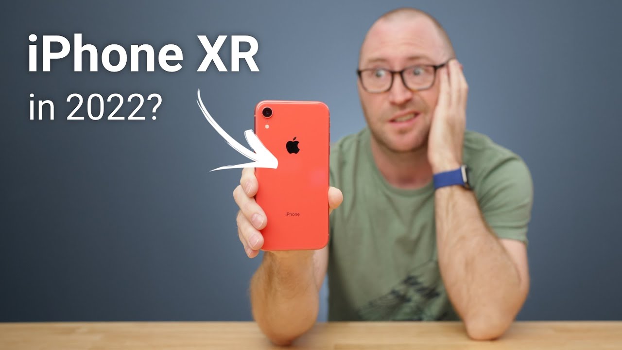 I Switched to an iPhone XR for a Week! Is the iPhone XR Worth it in 2022?