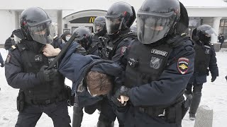 video: Russia engulfed by pro-Navalny protests despite 5,000 arrests
