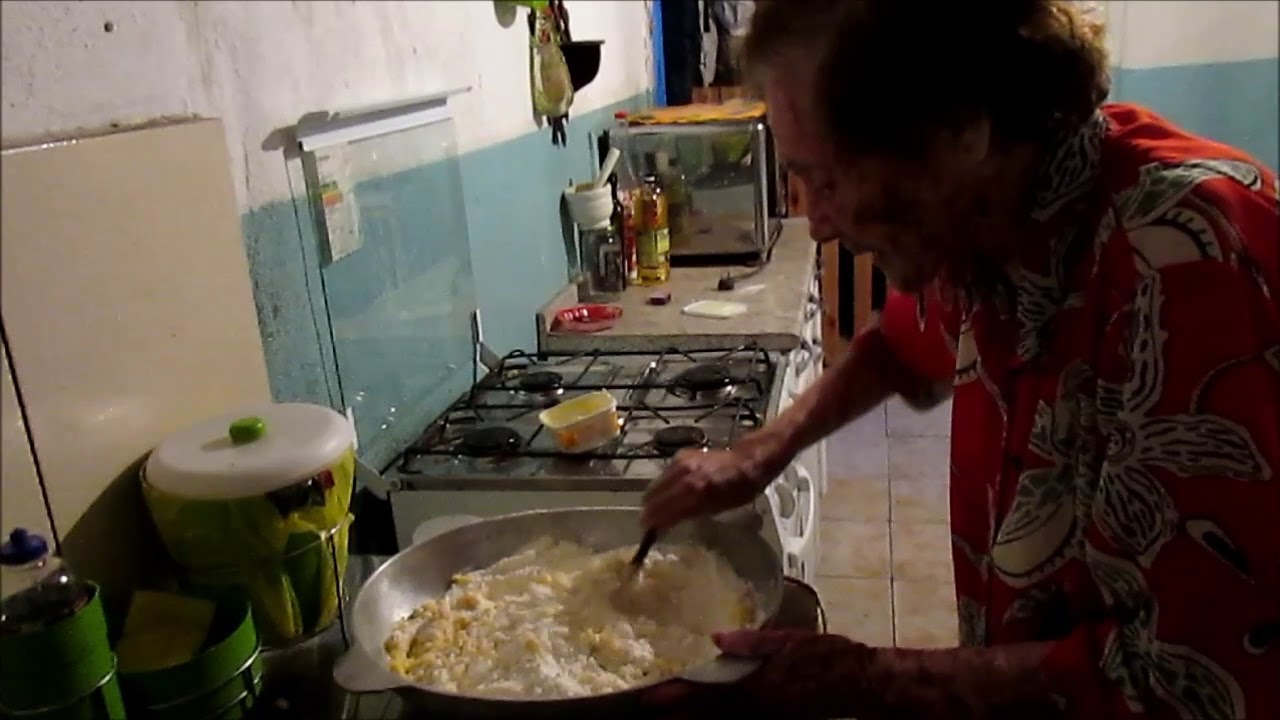 Gastronomia regional: bolo de arroz da Dona Fiuca da Cidade de Goiás