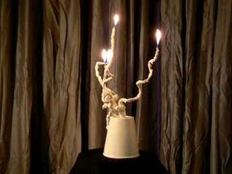 download lagu mp3 mp4 Chandelier Blanc, download lagu Chandelier Blanc gratis, unduh video klip Chandelier Blanc