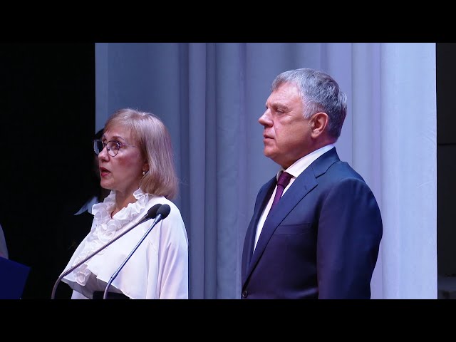 Сергей Петров официально вступил в должность мэра Ангарского округа после победы на выборах