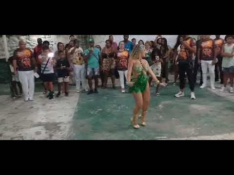 Apresentação da Rainha da Escola - Samba 2004 - Aniversário da Acadêmicos do Cubango - 21-12-25