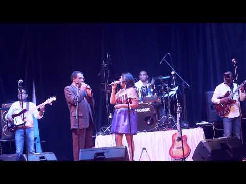 Tsy omaly (RIJA & BODO Concert concept live france)