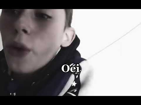 Auw mijn hoofd , ik val van de trap af