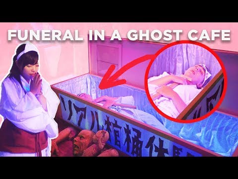 萬聖節在日本2018 - 有一個意想不到的扭曲[堡LeSweetPea] 。 (Halloween in Japan 2018 - With An Unexpected Twist [Ft. LeSweetPea])