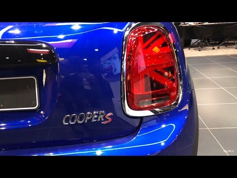 First View New Mini CABRIO Cooper S 2019 Paris France • Interior • Exterior • Walkaround