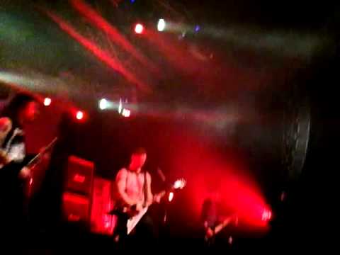 Bullet For My Valentine - Waking The Demon - Groove Argentina 2015