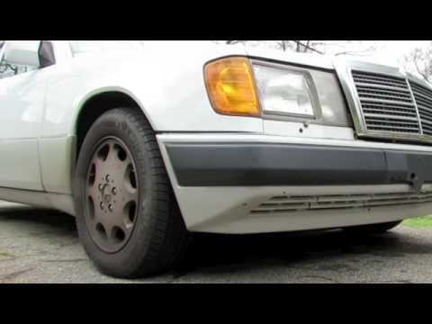 1993 Mercedes 400E start up and revs