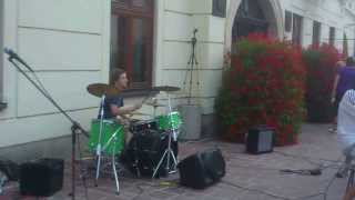 Video WALRUS   Finish Me Live - Hlavná Street Prešov