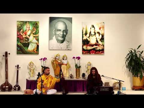 Satsang -  Kirtan, Mantra und Arati mit Momo Nilakantha