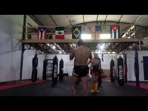 Treinamento NAk MUAY BRAZIL, Paô Alexsandro Ramos com Professor Dario Chagas Predador.