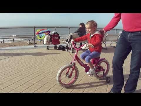 Oostende - riding a bike 1