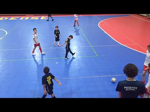 1ª parte REGUILAS TIRES - ESC. FUTSAL ALMADA (BENJAMINS)