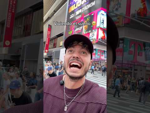 Aparecimos en Times Square banda 🥹 | Bastian Delfin •