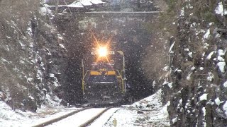 preview picture of video 'East Penn Railroad: Quakertown Branch in the Snow'