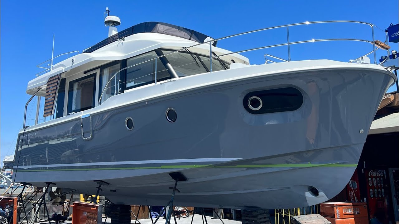 Beneteau Swift Trawler 41 - Yacht Tour
