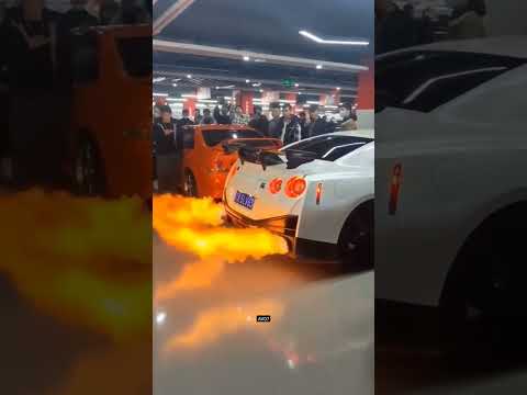 NISSAN GTR|Huge flames #shorts #ytshorts #nissangtr #nissan