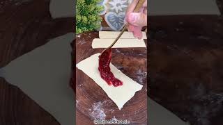 Download lagu Punya strawberry dibikin ini enak banget loh! #shorts #resep #camilan mp3