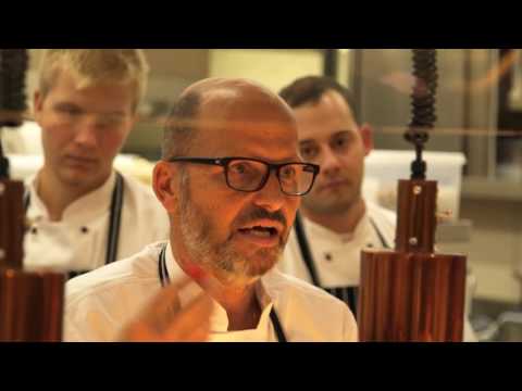 download lagu mp3 mp4 Story Restaurant Prague, download lagu Story Restaurant Prague gratis, unduh video klip Story Restaurant Prague