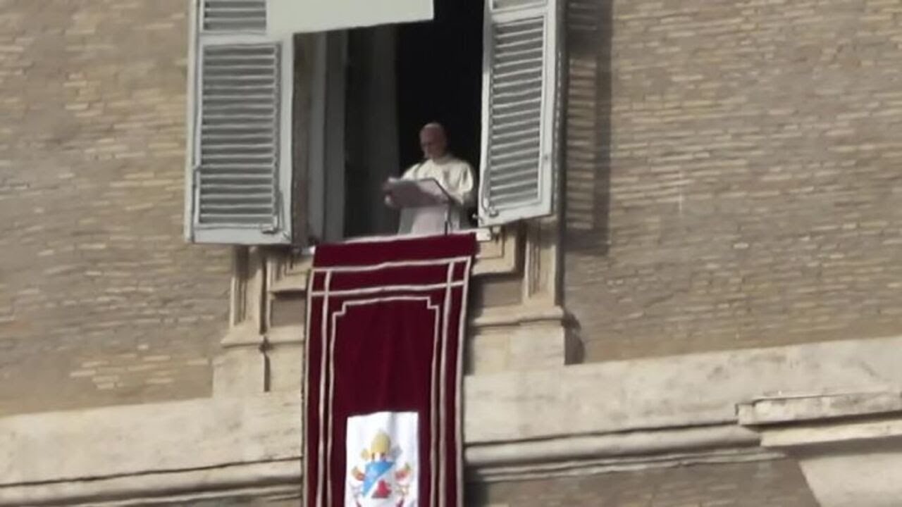 Papa Leone XIV: "Ricambio gli auguri di buon anno al Presidente Mattarella"