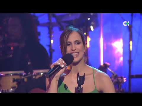 Agüita de Coco - Verónica María