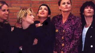 Fun With Ropes (Live in New York 12-7-94) - Go-Go&#39;s  *Best In (Live) Show*  Audio