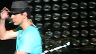 Jordan Knight/Donnie Wahlberg &quot;Never Let You Go&quot; - Las Vegas 5/7/10