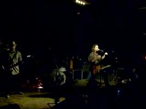 Roger clyne and the Peacemakers
