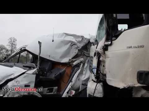 7.04.2017 Bierutów - wypadek busa i ciężarówki