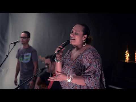 Petersen Fotography - Nem and Talei Band - "Biu Ko Suva Nikua" (Cover)