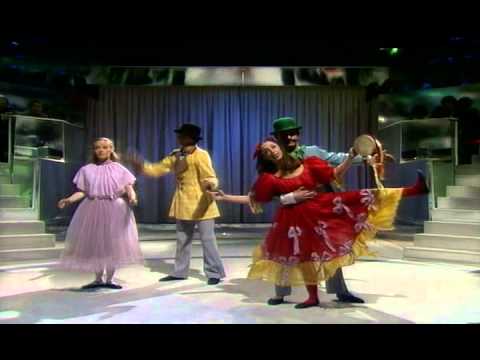 Lotte Goslar and her Pantomime Circus - Medley 1977